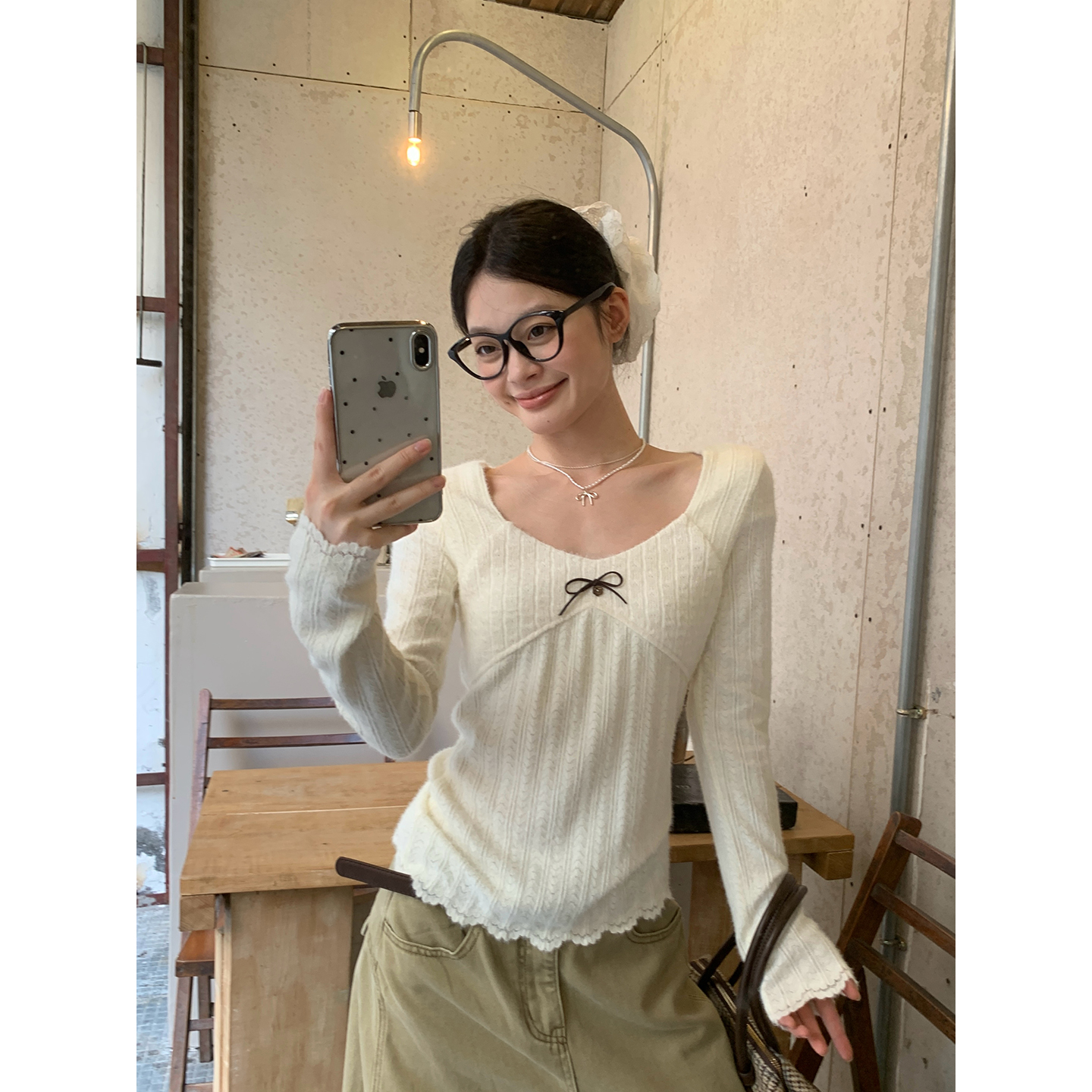 宋正恩11/10 10:00AM上新【精致蝴蝶结装饰软糯复古针织衫】HY938