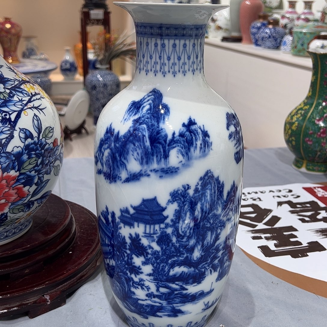 陶摆件35.5cm青花山水冬瓜瓶