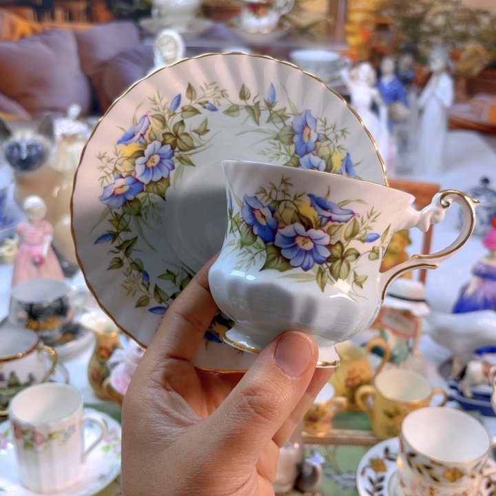 摆件欧洲中古瓷器好看冲鸭！