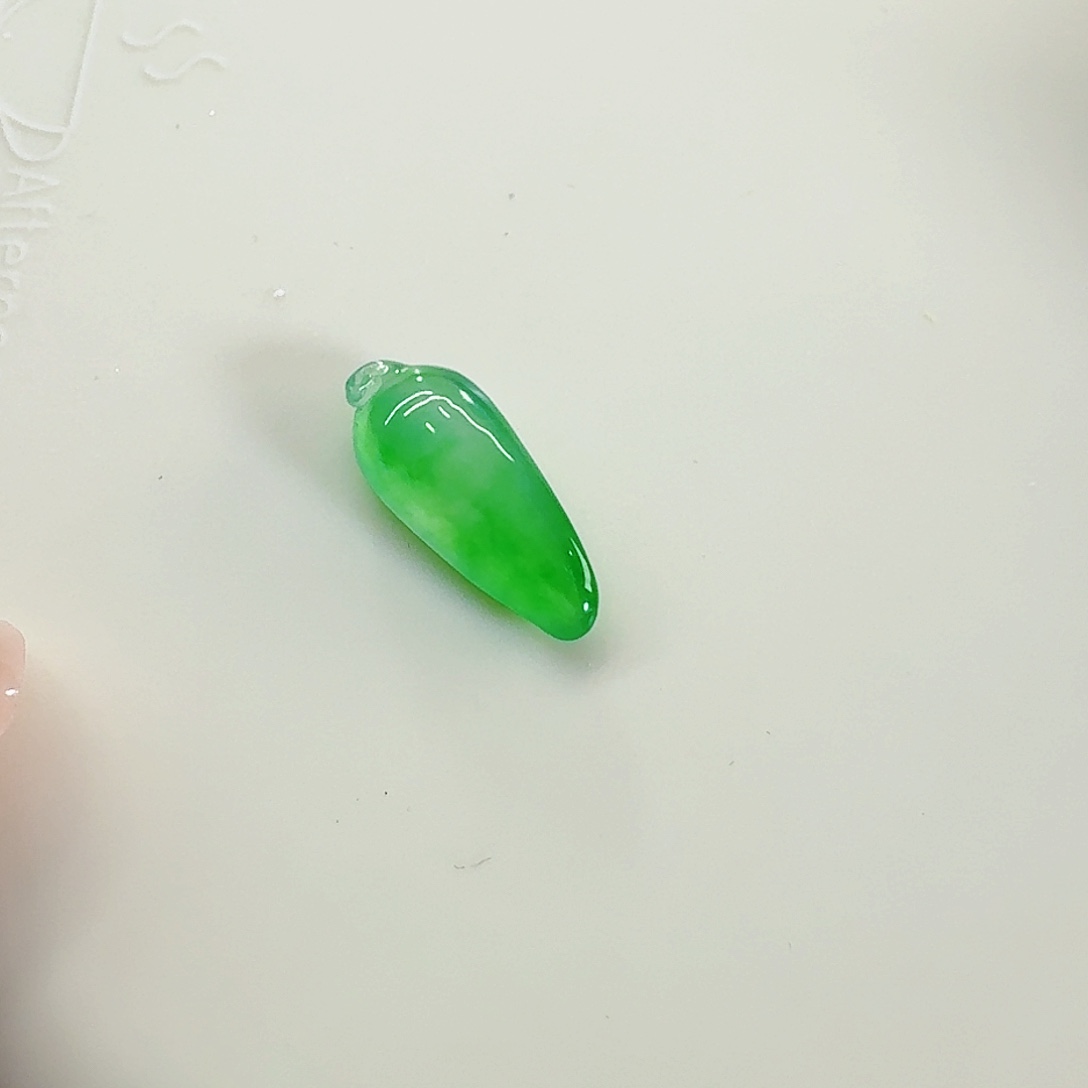 翡翠颈饰未镶嵌福瓜