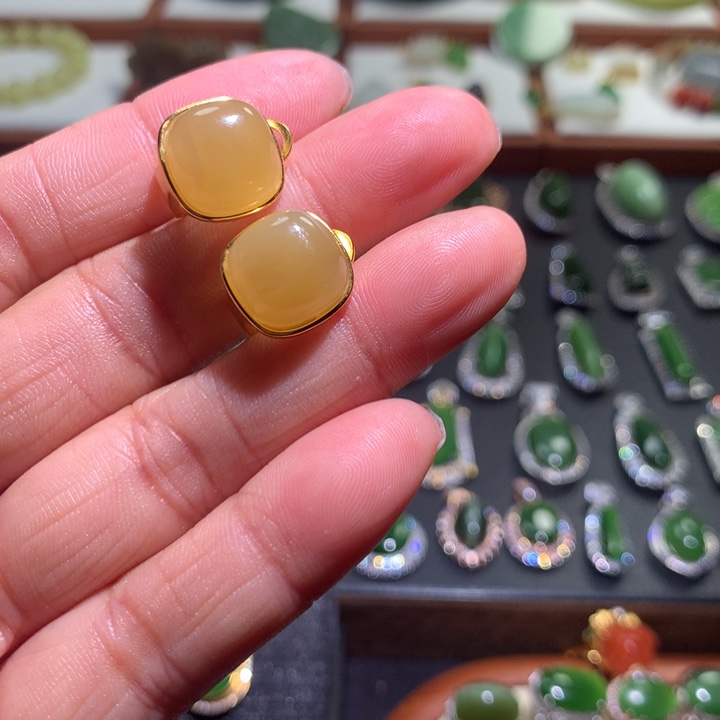 和田玉耳钉银S925镶嵌