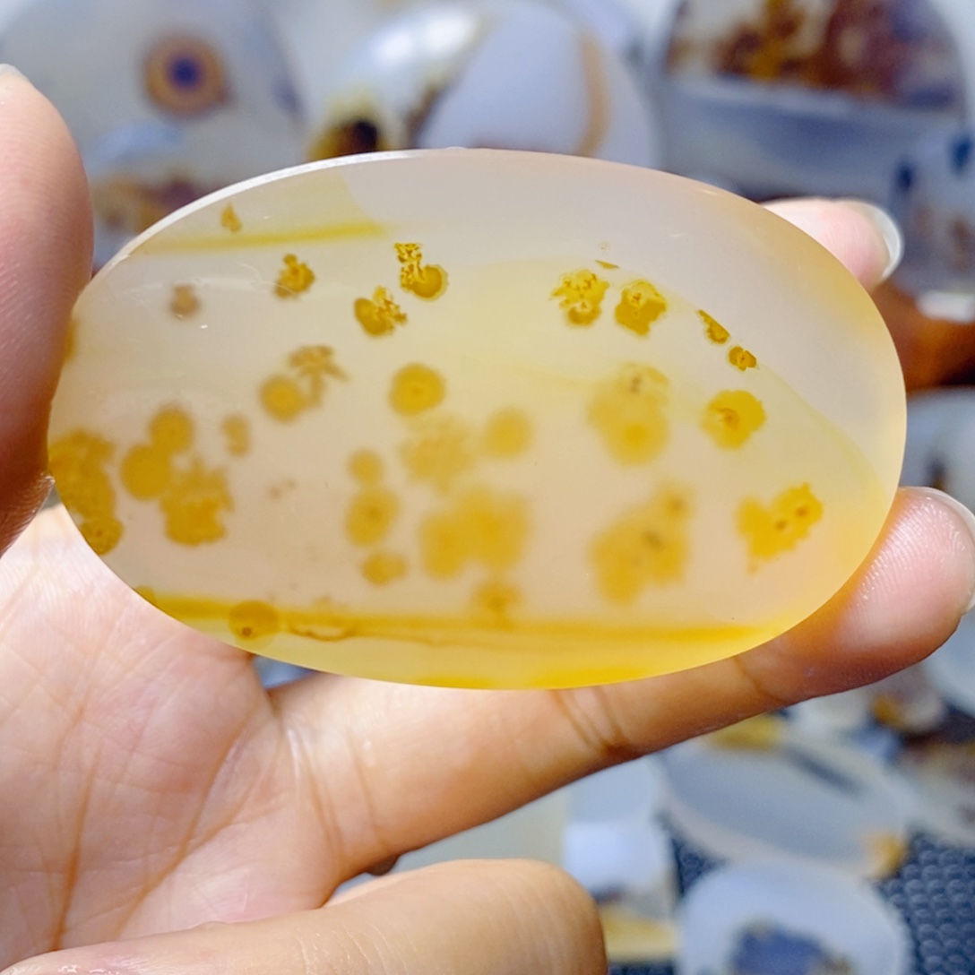 玛瑙/玉髓未镶嵌珠宝奇石