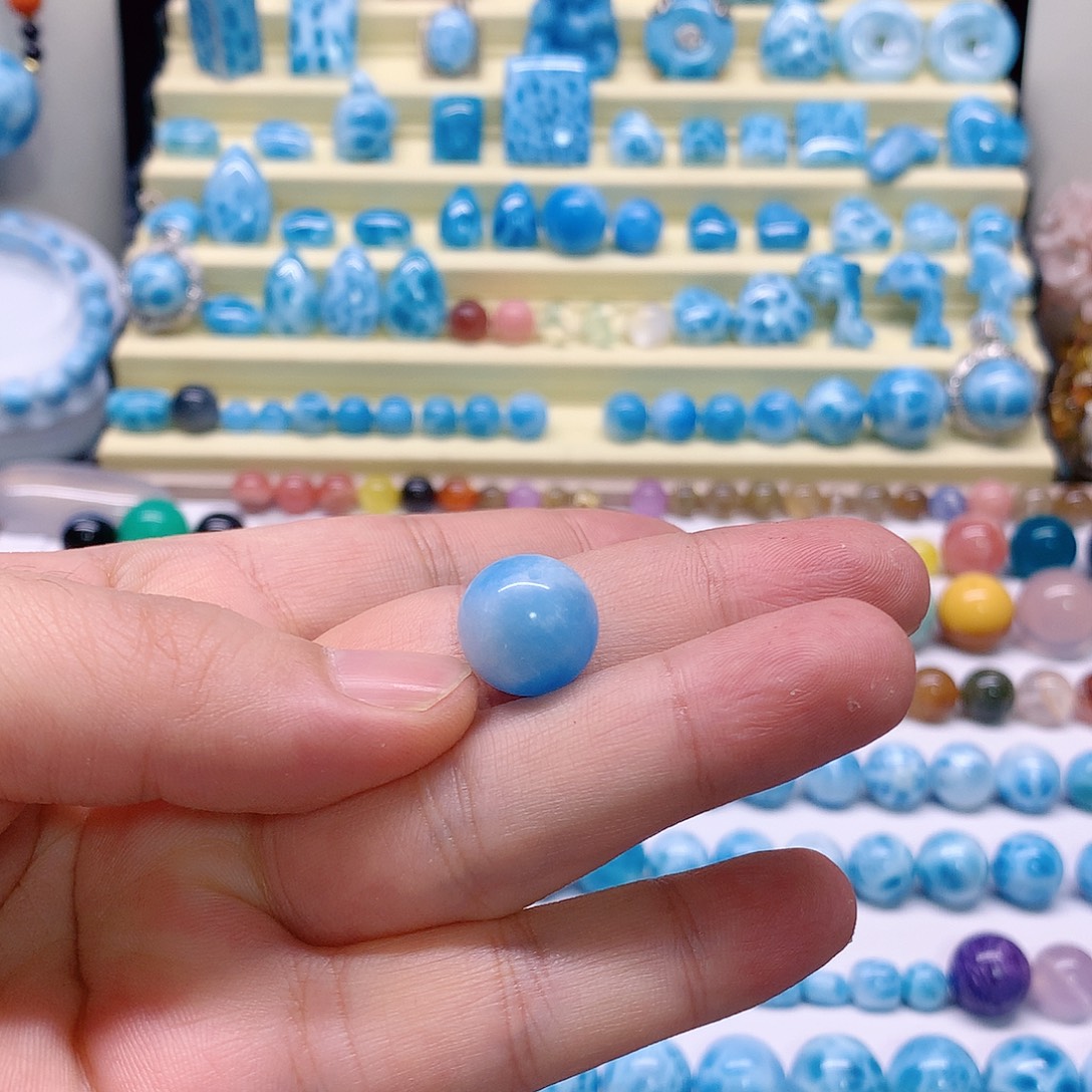 ****沐针钠钙石（海纹石）未镶嵌珠宝半成品