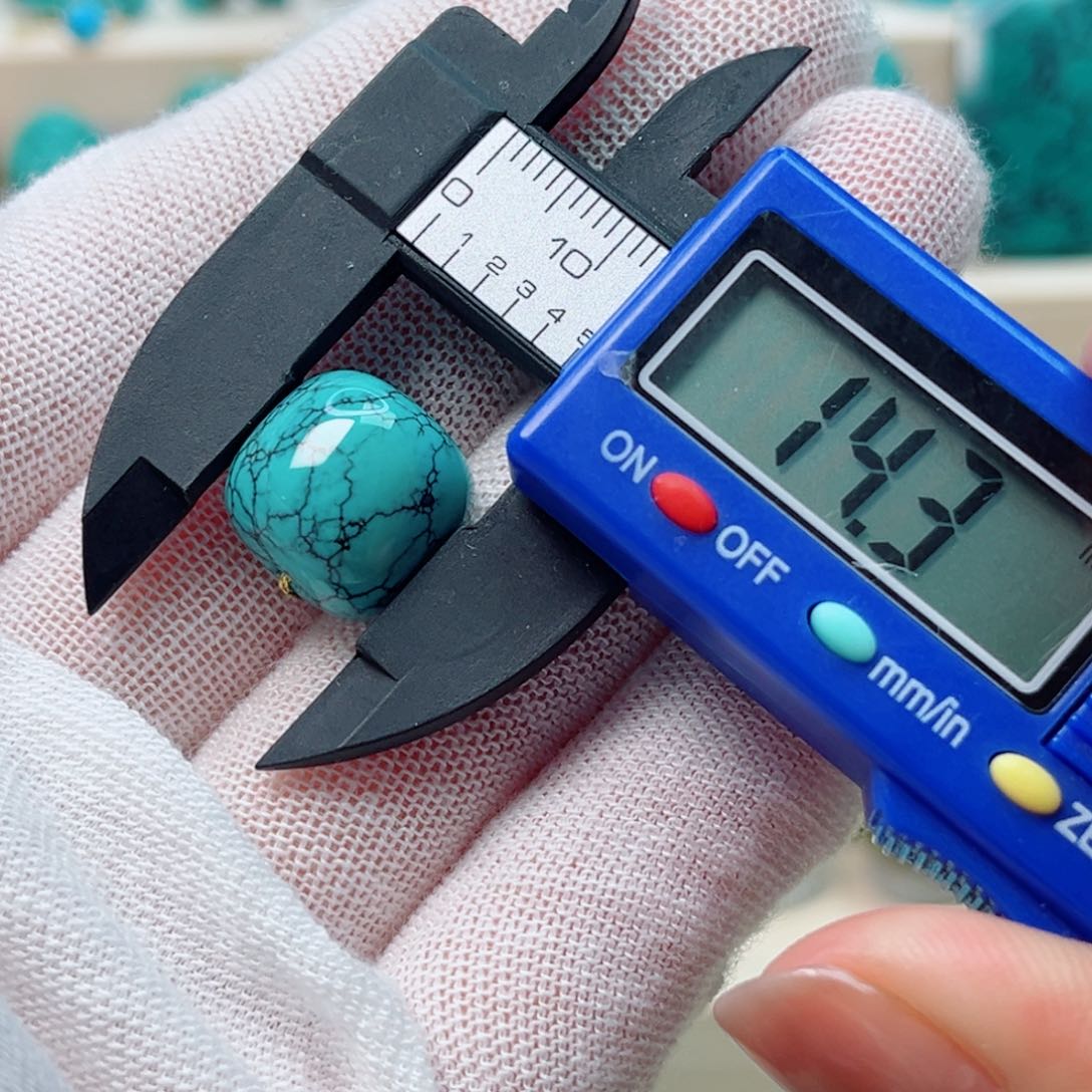 绿松石珠宝未镶嵌