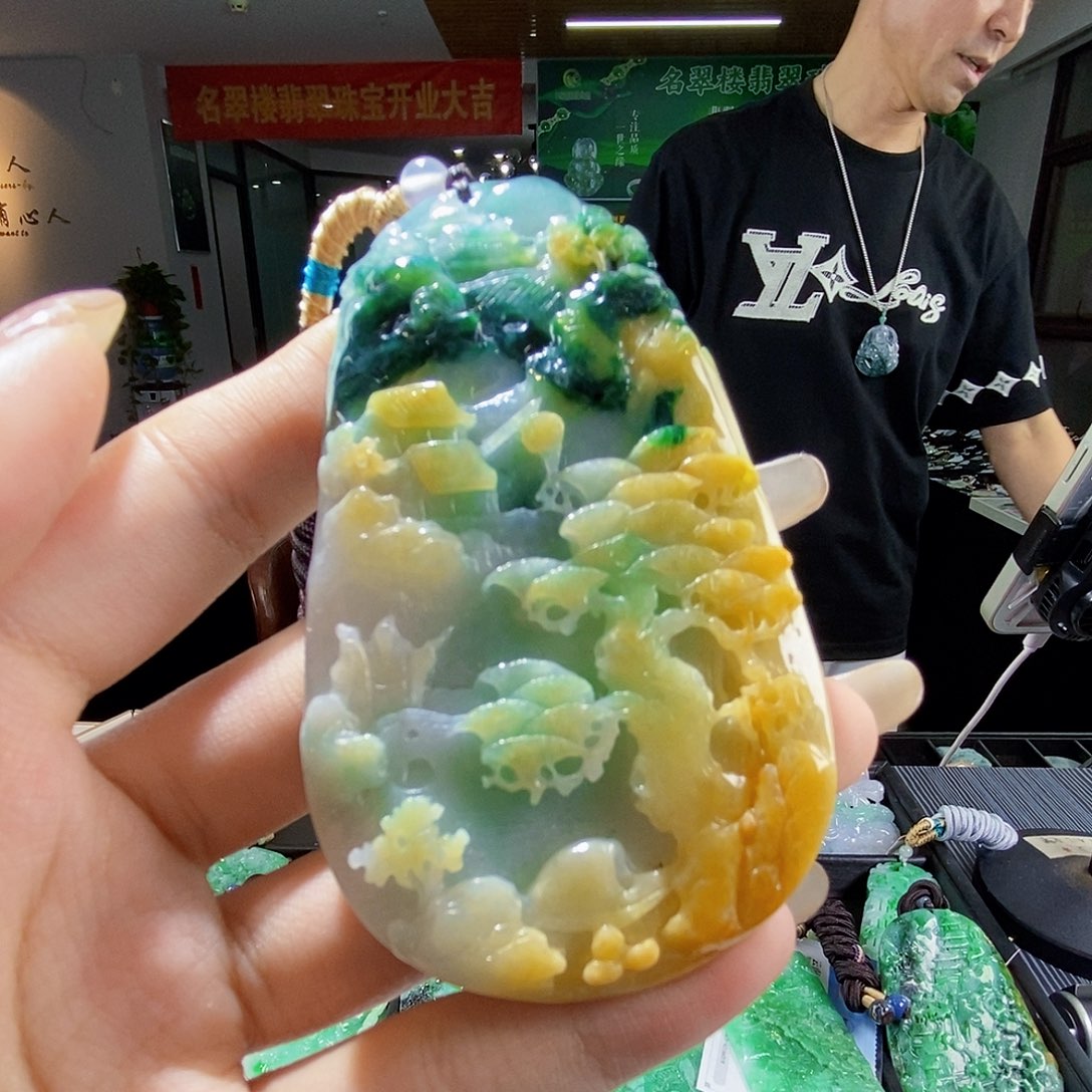 颈饰未镶嵌翡翠翡翠