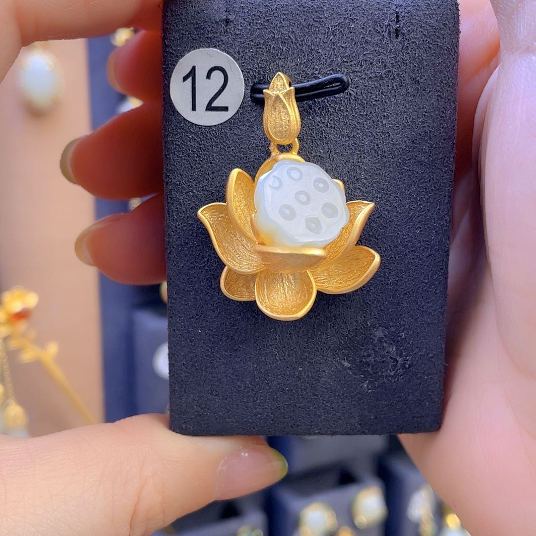 和田玉颈饰银S925镀金镶嵌