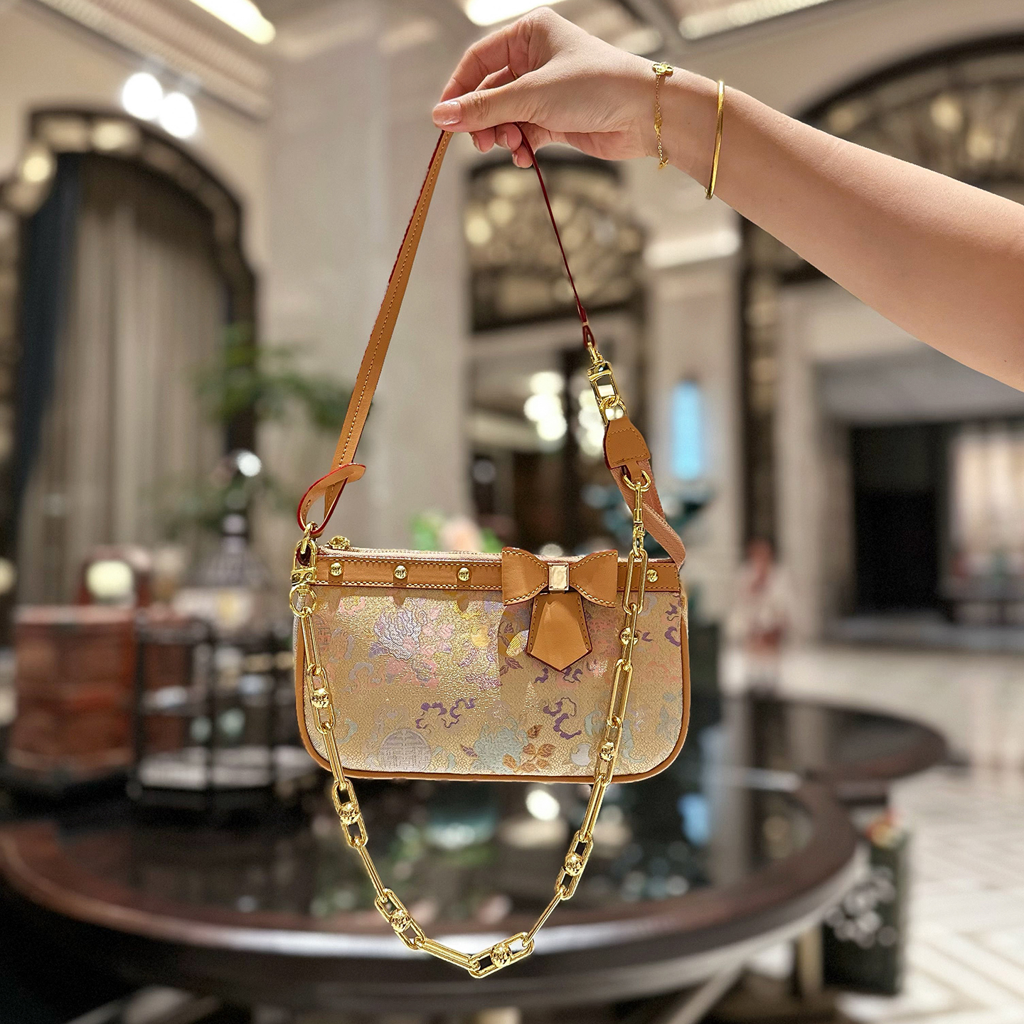 宫一新中式非遗宋锦手机信封包女秋冬新款高级感腋下斜挎小包