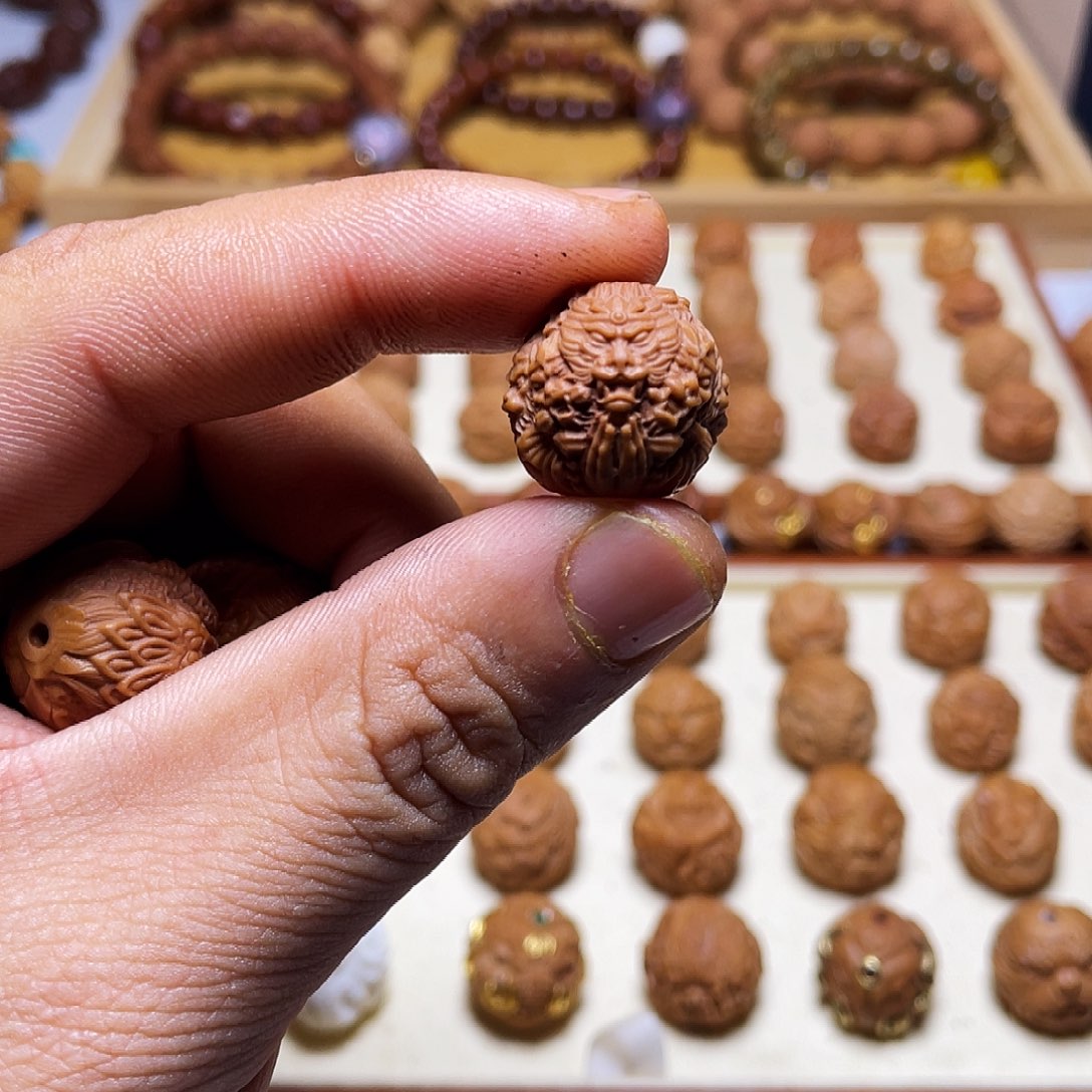 猴头核桃吊坠18左右猴头核桃反油九灵元圣