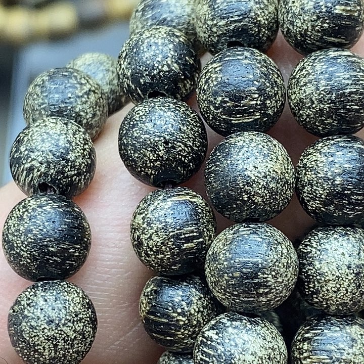 沉香碎屑沉香越南芽庄野生蚂蚁虫漏24号