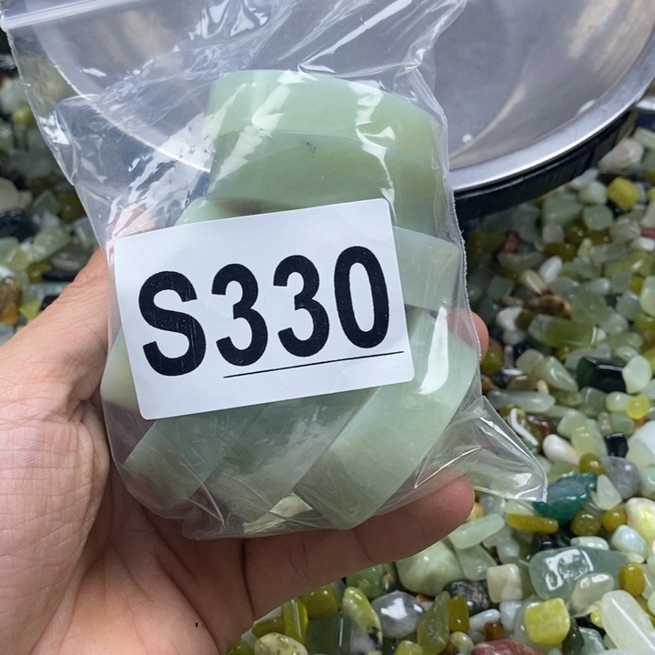 蛇纹石玉未镶嵌鱼缸石