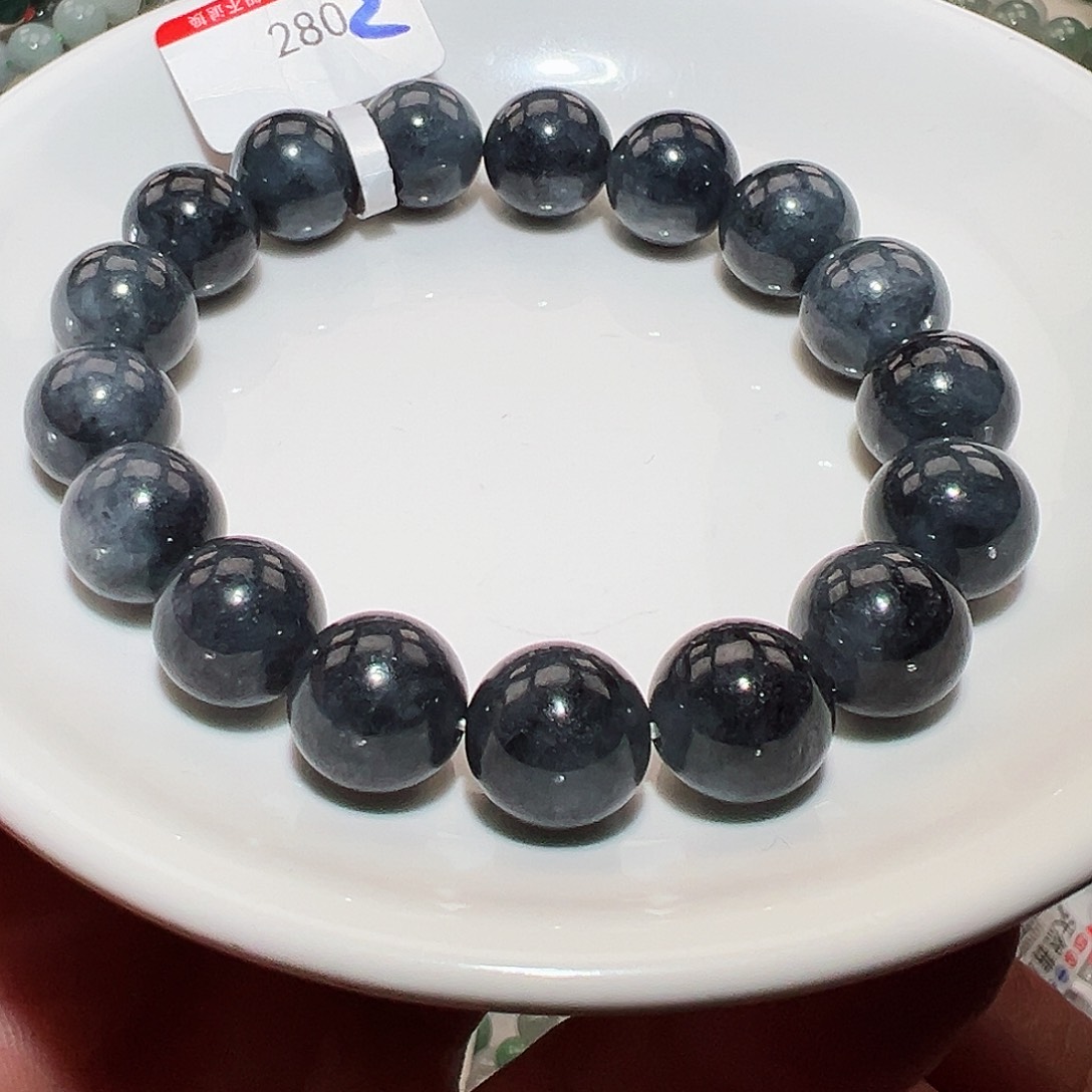 翡翠手链未镶嵌滴*天然翡翠