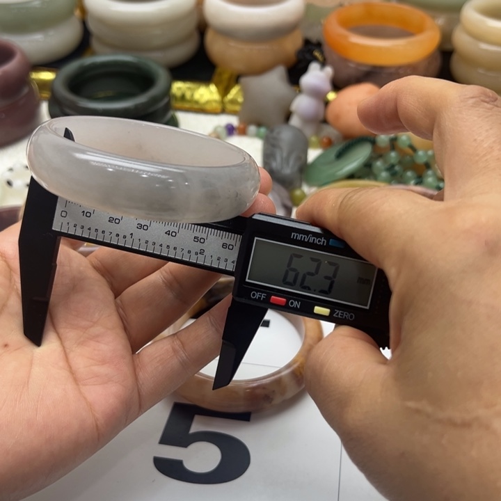 石英岩玉合金手镯