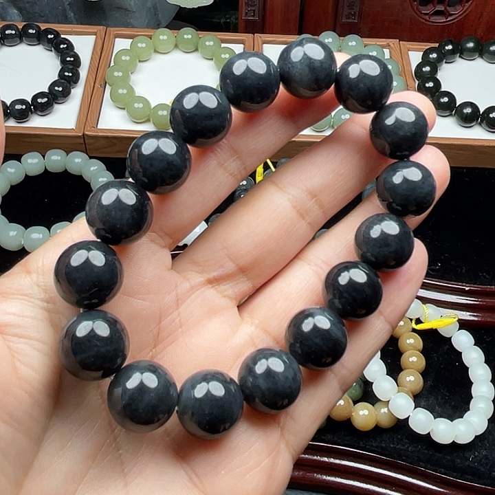 细***_和田玉未镶嵌手串