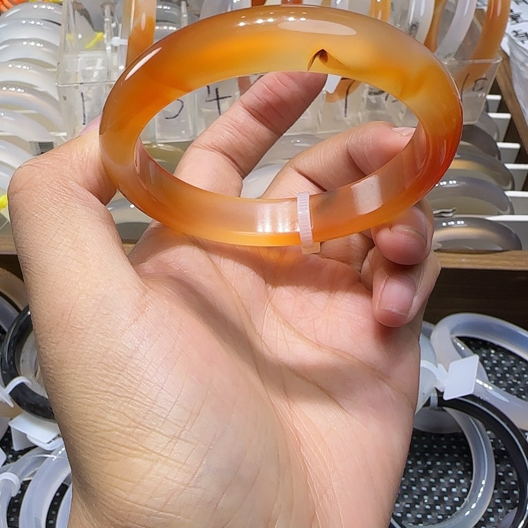 玛瑙/玉髓未镶嵌手镯56