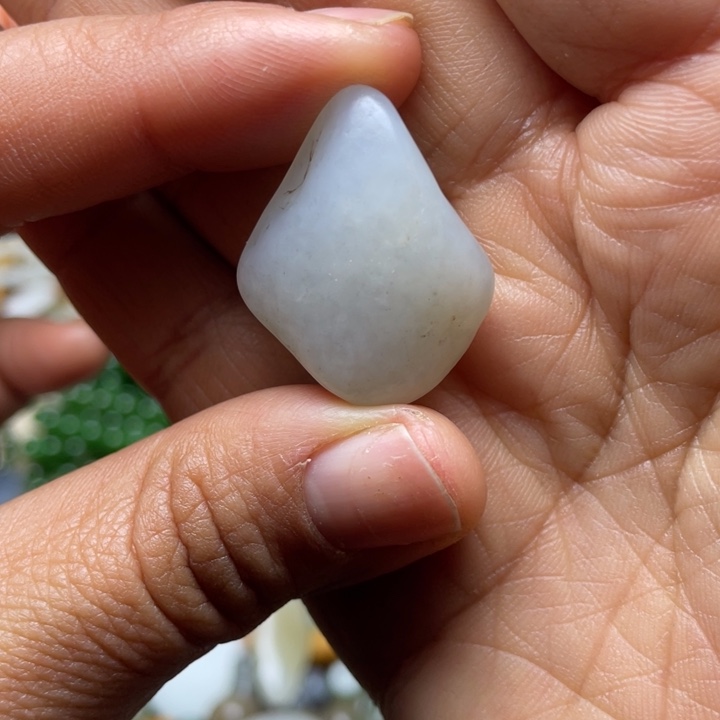 和田玉未镶嵌珠宝半成品