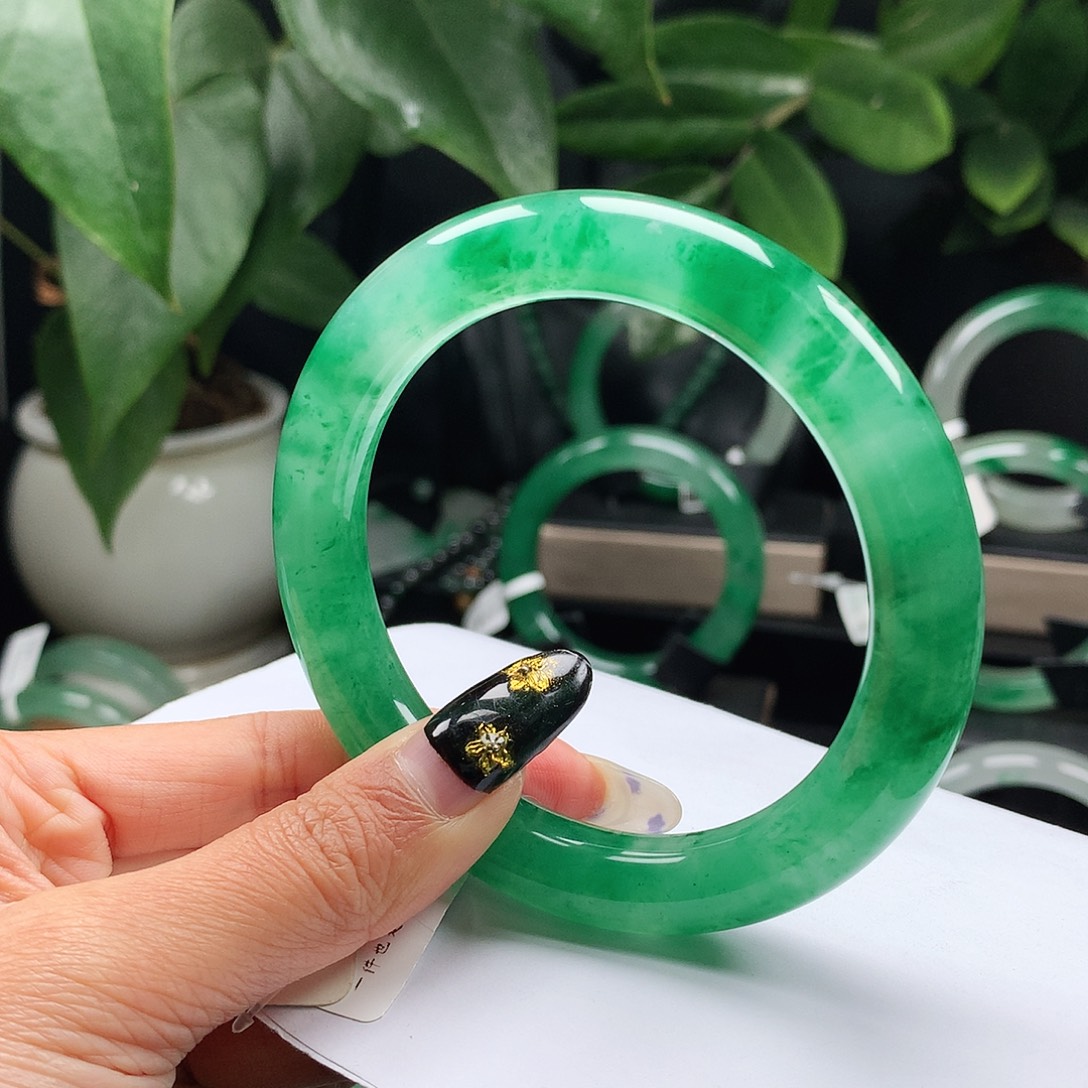 石英质玉未镶嵌手镯61