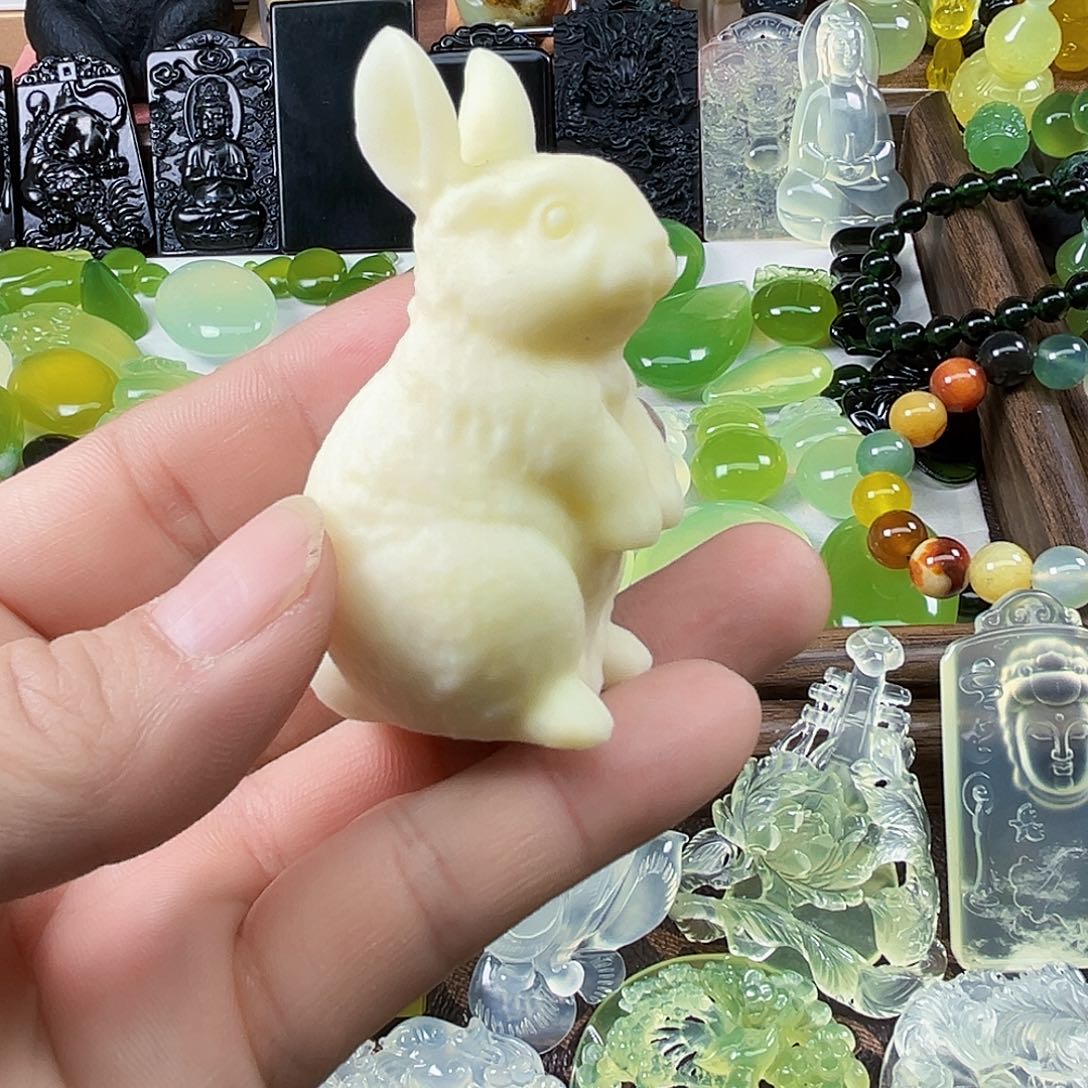 岫玉未镶嵌吊坠(不含链)