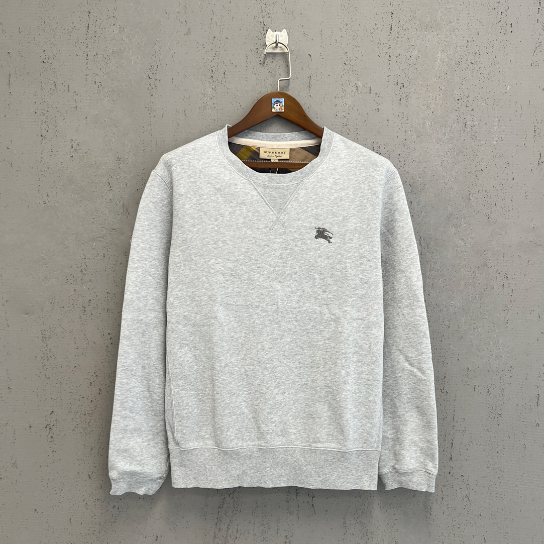 99新 BURBERRY/博柏利 burberry灰色胸前战马刺绣标卫衣L码