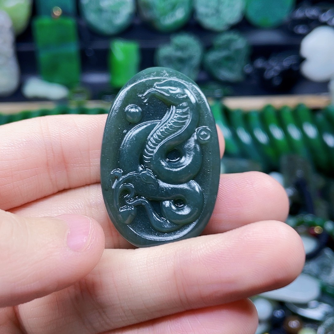 和田玉未镶嵌珠宝半成品