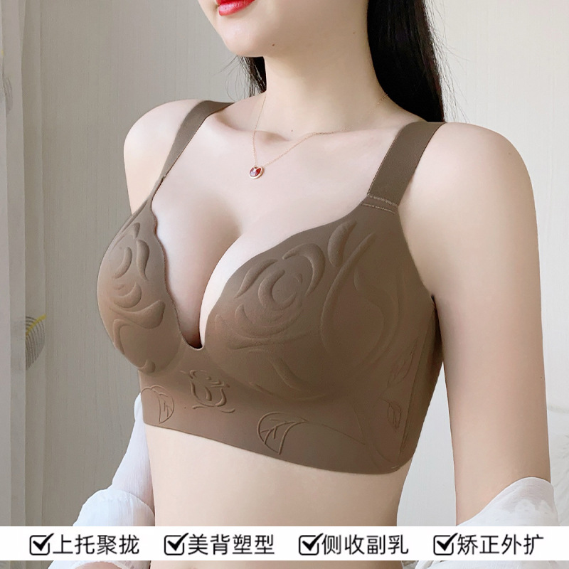 小胸无痕大胸显小加厚女薄款透气防下垂无钢圈大码舒适显大文胸罩