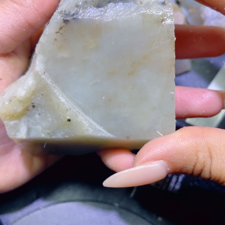 和田玉未镶嵌珠宝半成品