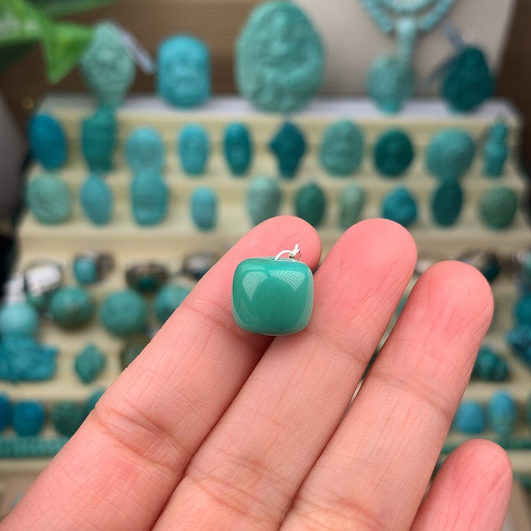 绿松石未镶嵌珠宝奇石11.5