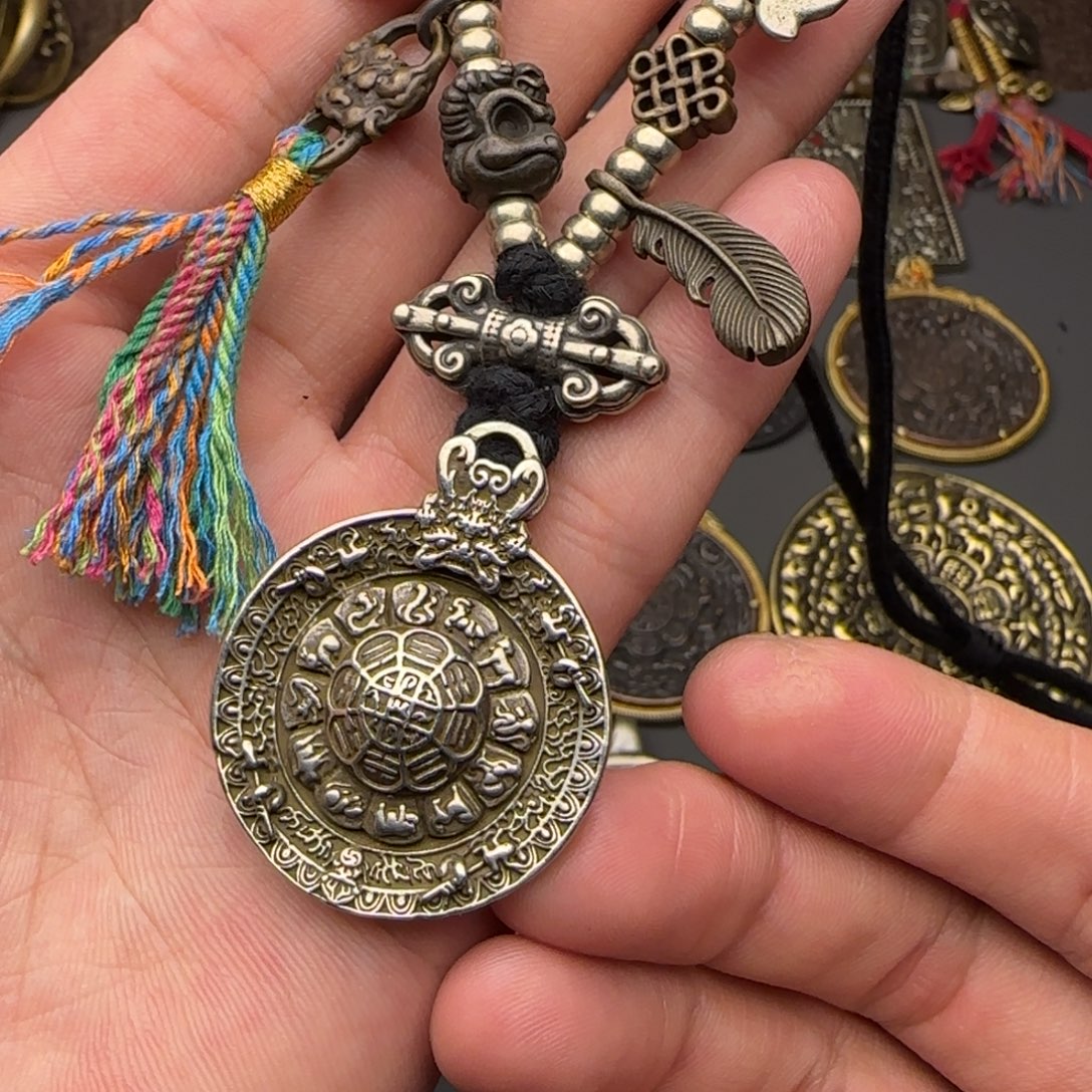 老铜九宫牌锁骨链