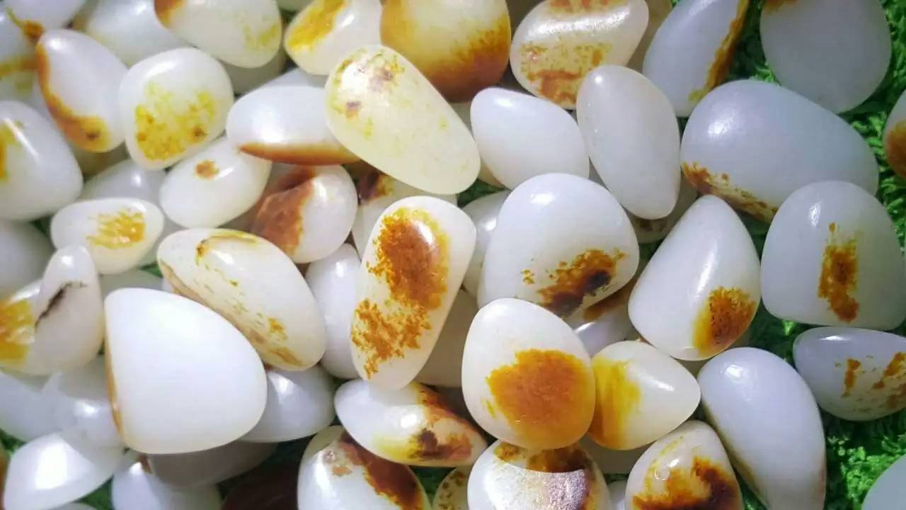 新疆和田玉纯天然原石
