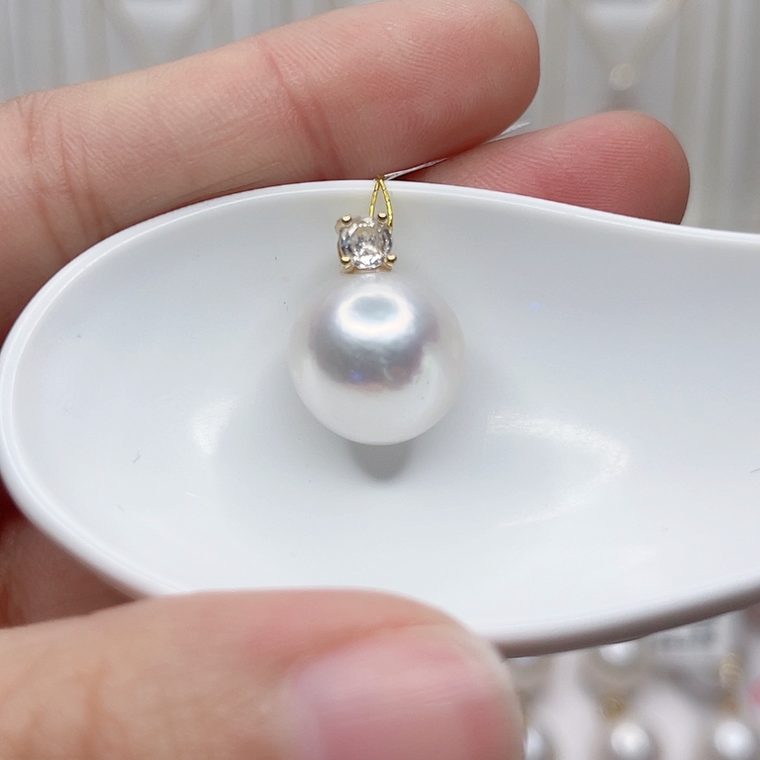 淡水珍珠吊坠(赠链)未镶嵌