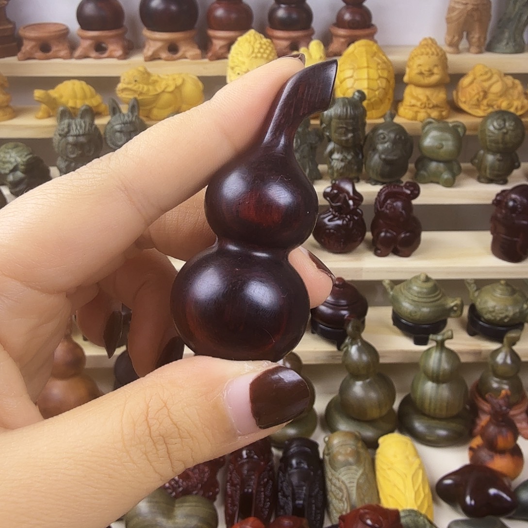 木     红小葫芦一个