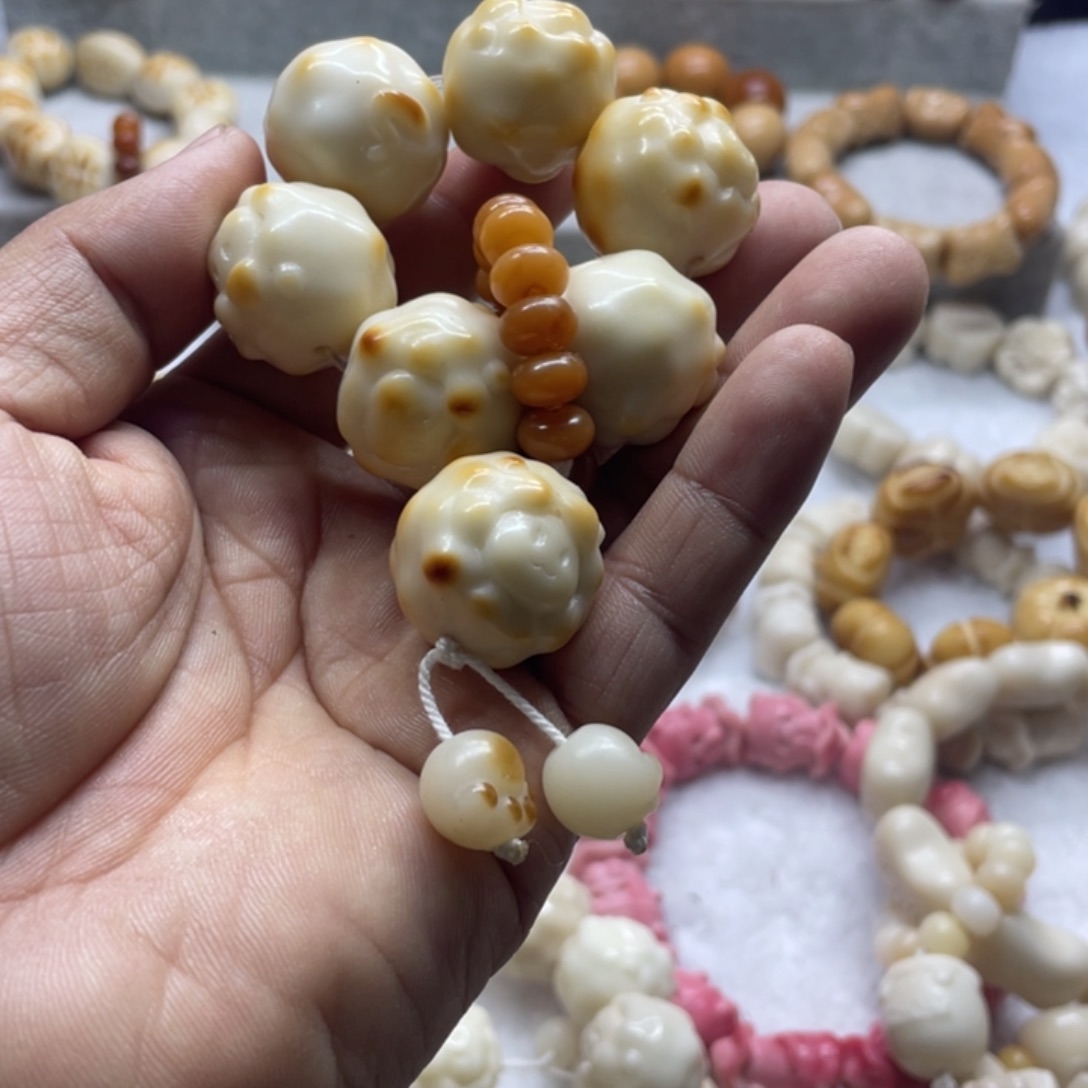 吊坠菩提根/象牙果全品象牙果云朵羊手捻卡23