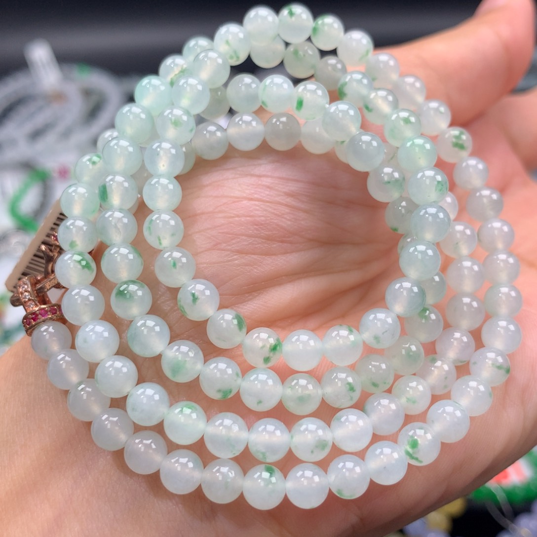 未镶嵌手链翡翠是5.2，31