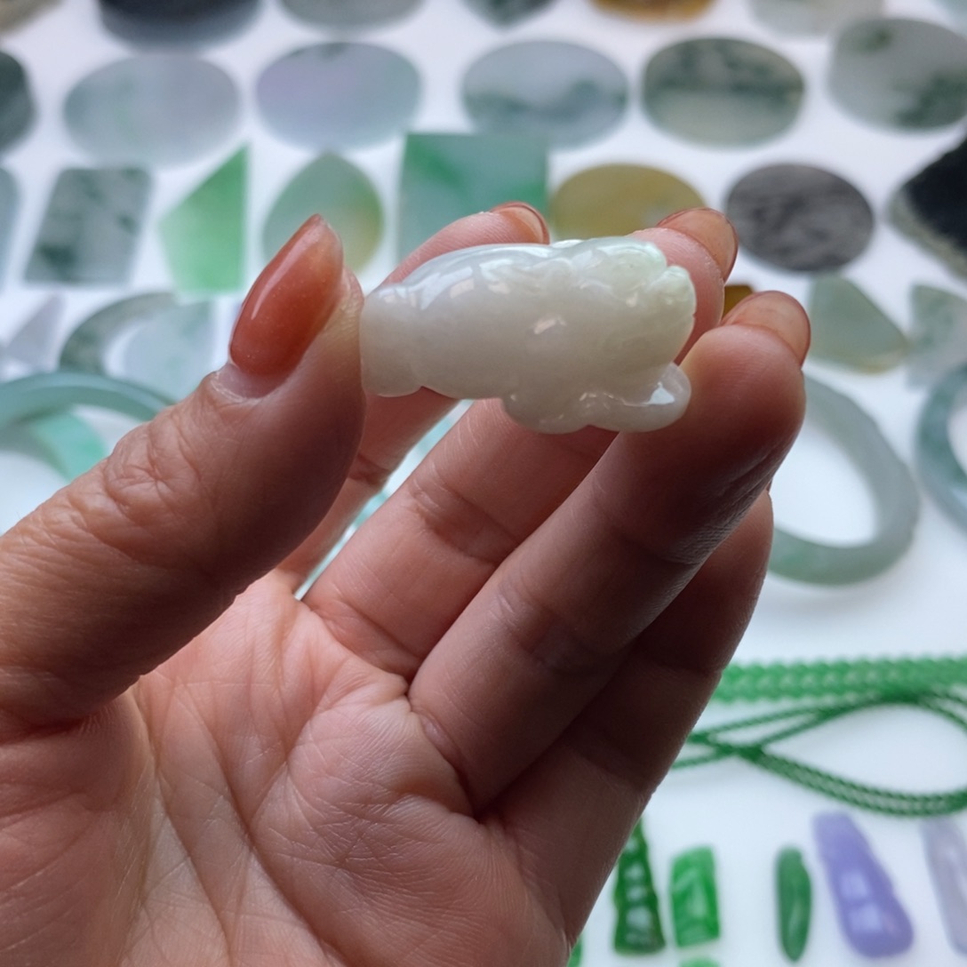 翡翠挂件未镶嵌天然翡翠