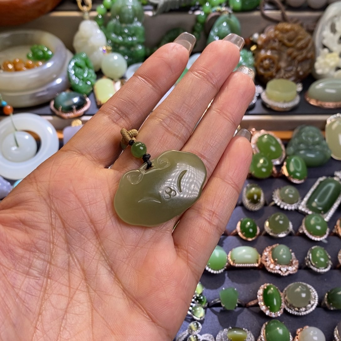 和田玉挂件未镶嵌