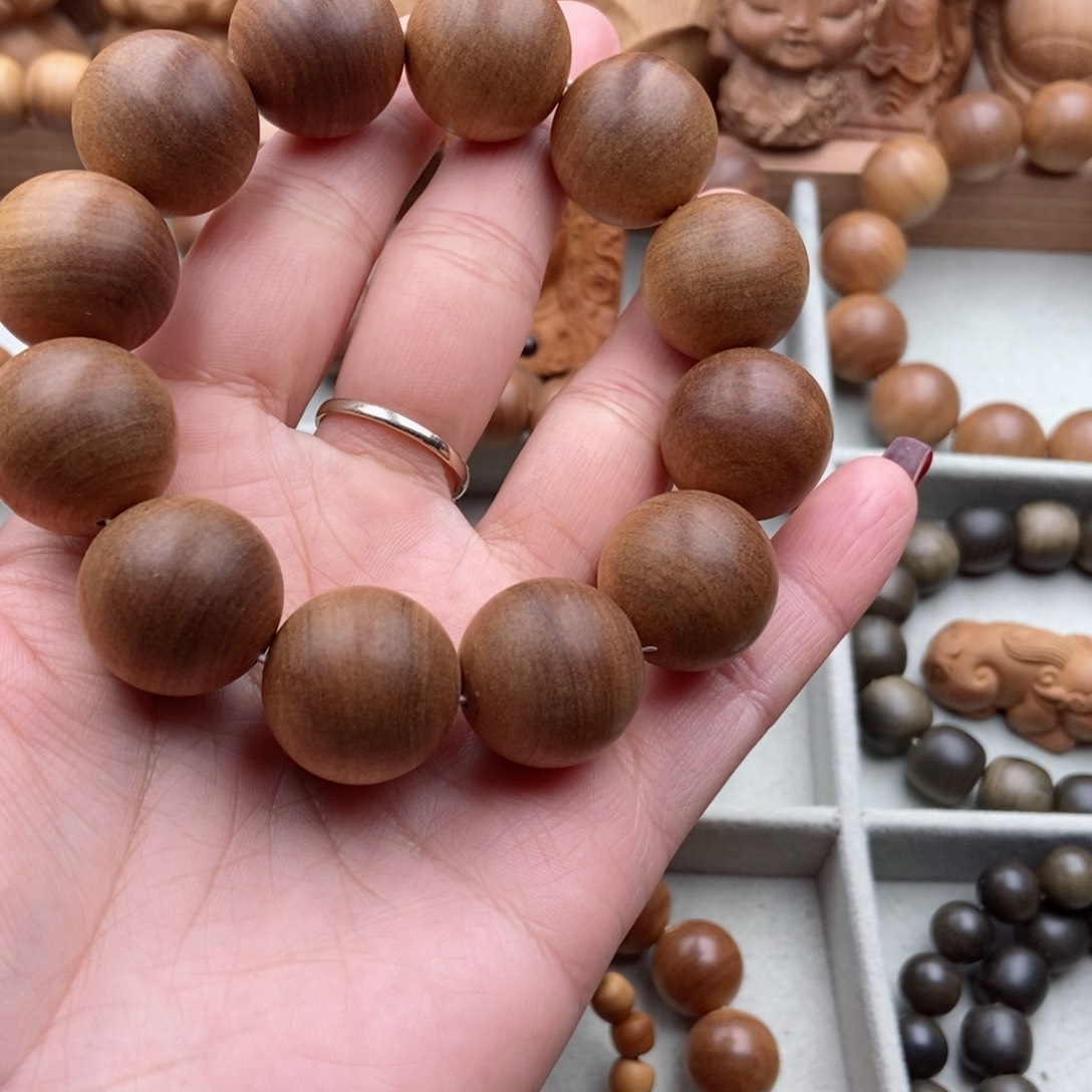 檀香木手串/手链张****部老山檀黑肉焦糖手串