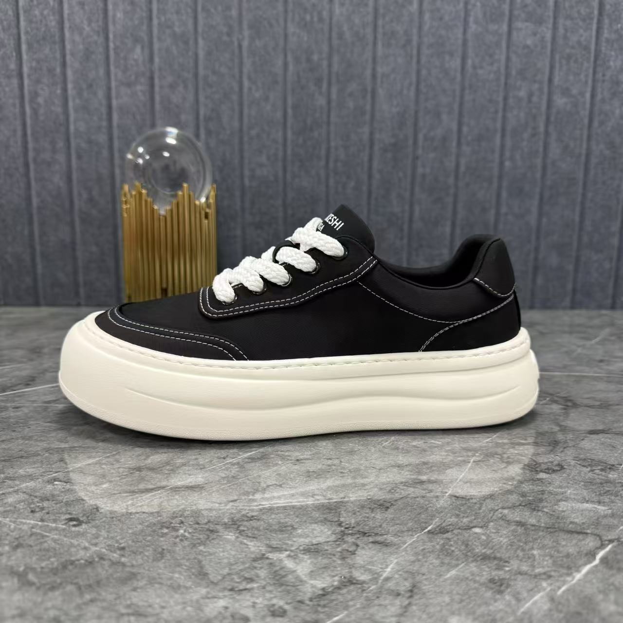 61019-黑男士时尚休闲布鞋