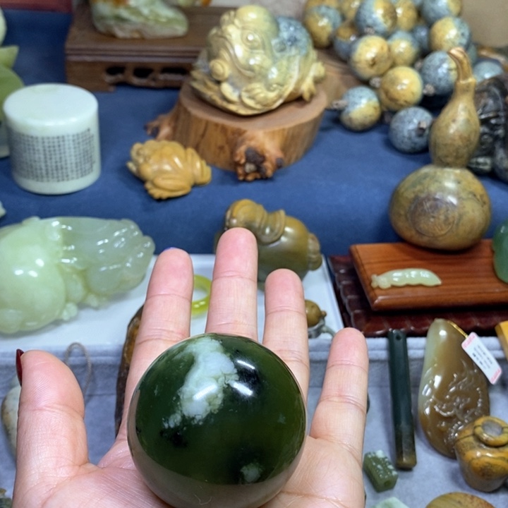 蛇纹石玉岫玉未镶嵌