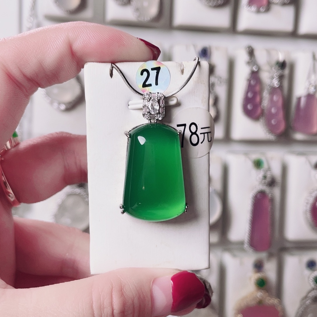 玛瑙/玉髓未镶嵌颈饰