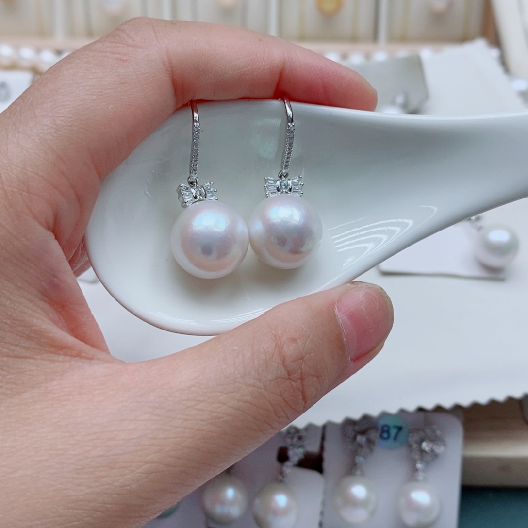 淡水珍珠银S925镶嵌吊坠(赠链)