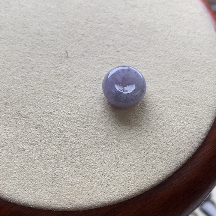 翡翠颈饰未镶嵌紫乌鸡平安扣