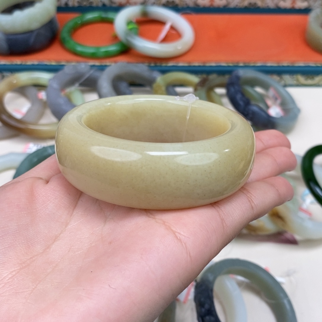 和田玉未镶嵌手镯手镯 53.7