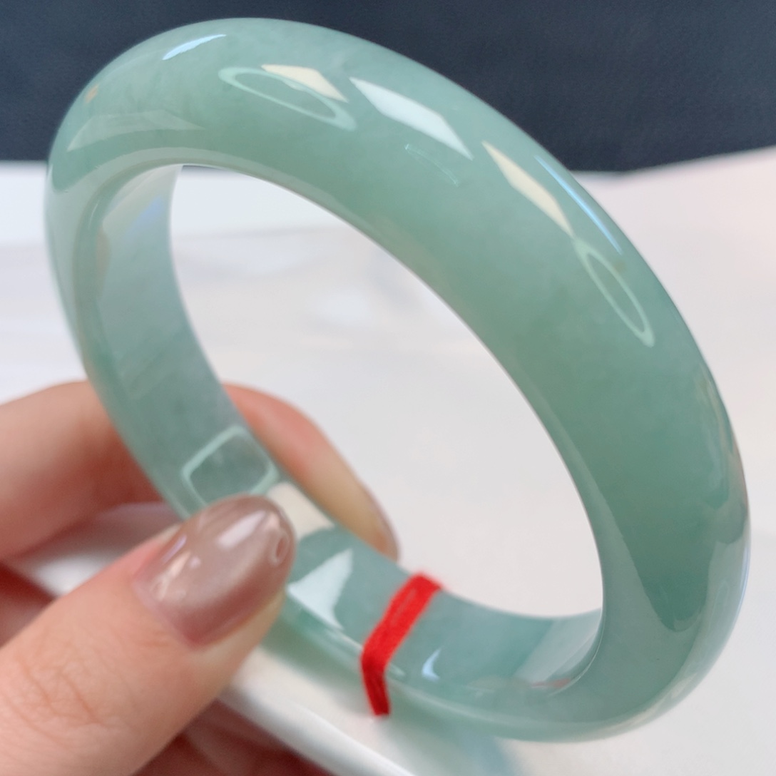 【闪购商品】翡翠手镯未镶嵌56圈