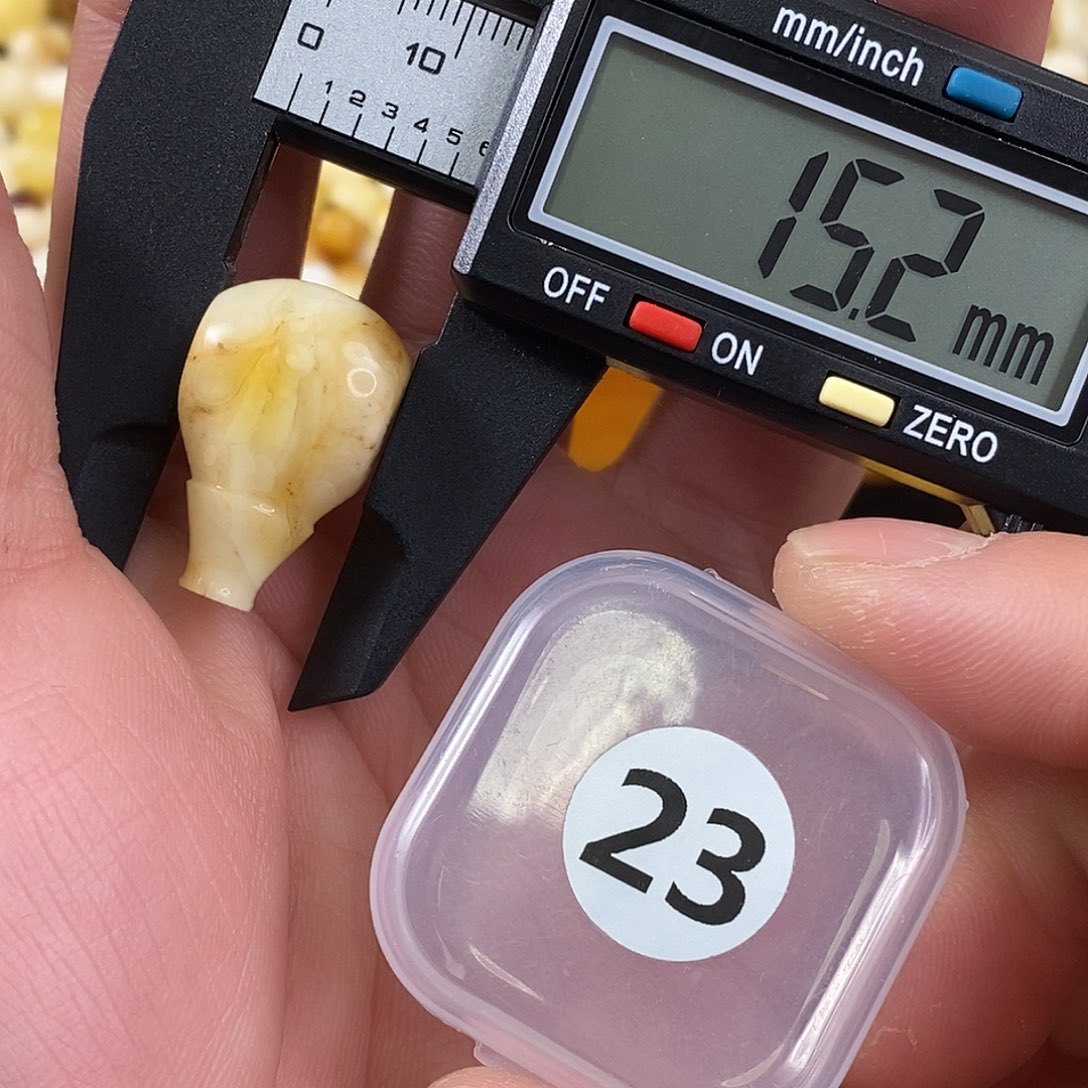 琥珀裸石未镶嵌微瑕