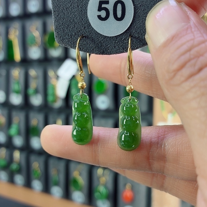 和田玉18K金镶嵌耳饰