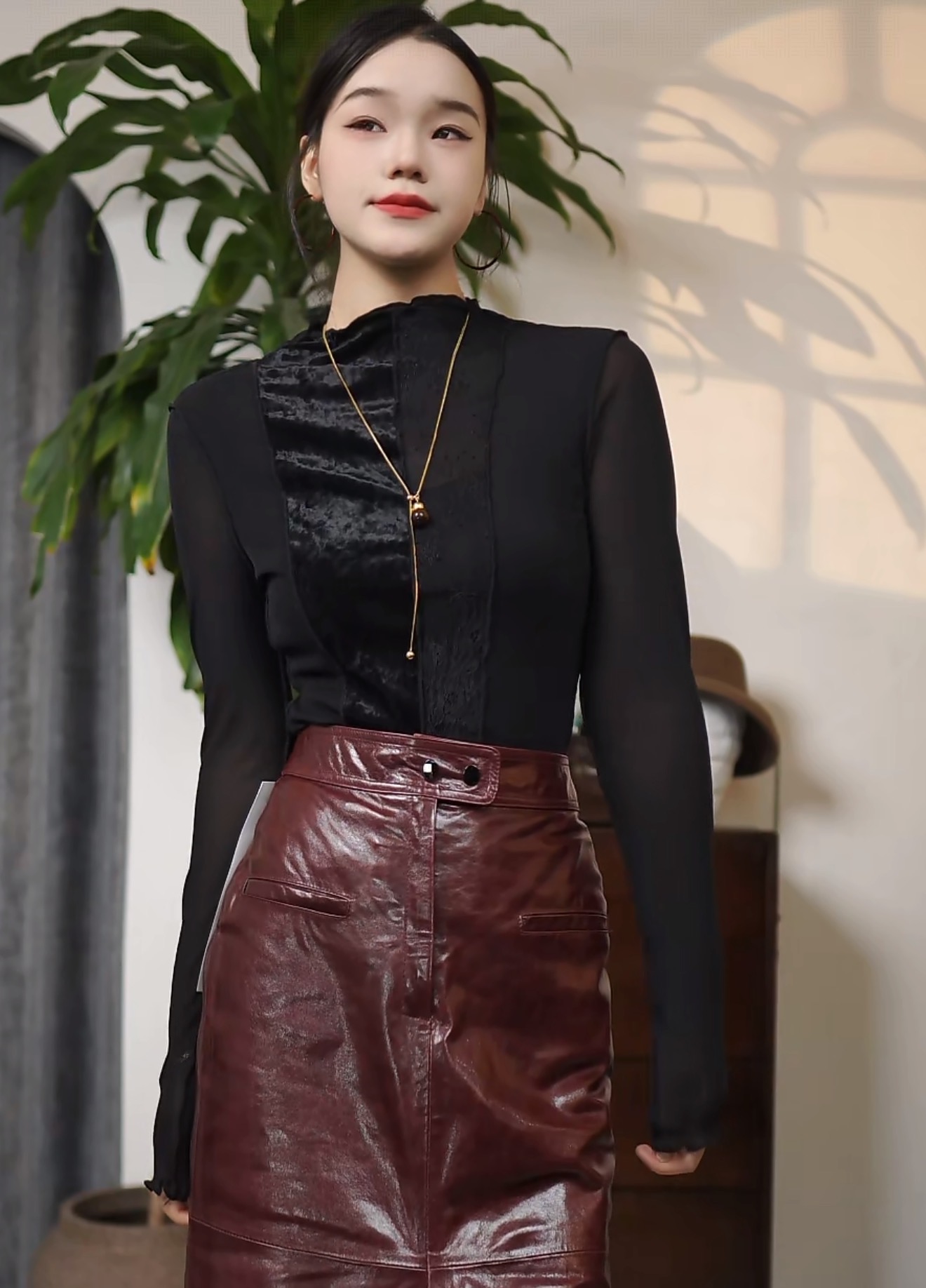 TDODO豆豆推荐微透打底衫中领修身型丝绒拼蕾丝黑色衬衣打底衫