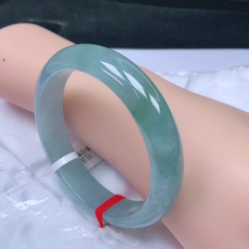【闪购商品】翡翠手镯未镶嵌，