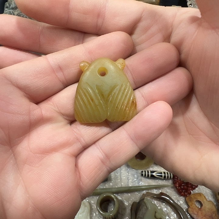 陆***哥和田玉（糖玉）未镶嵌挂件