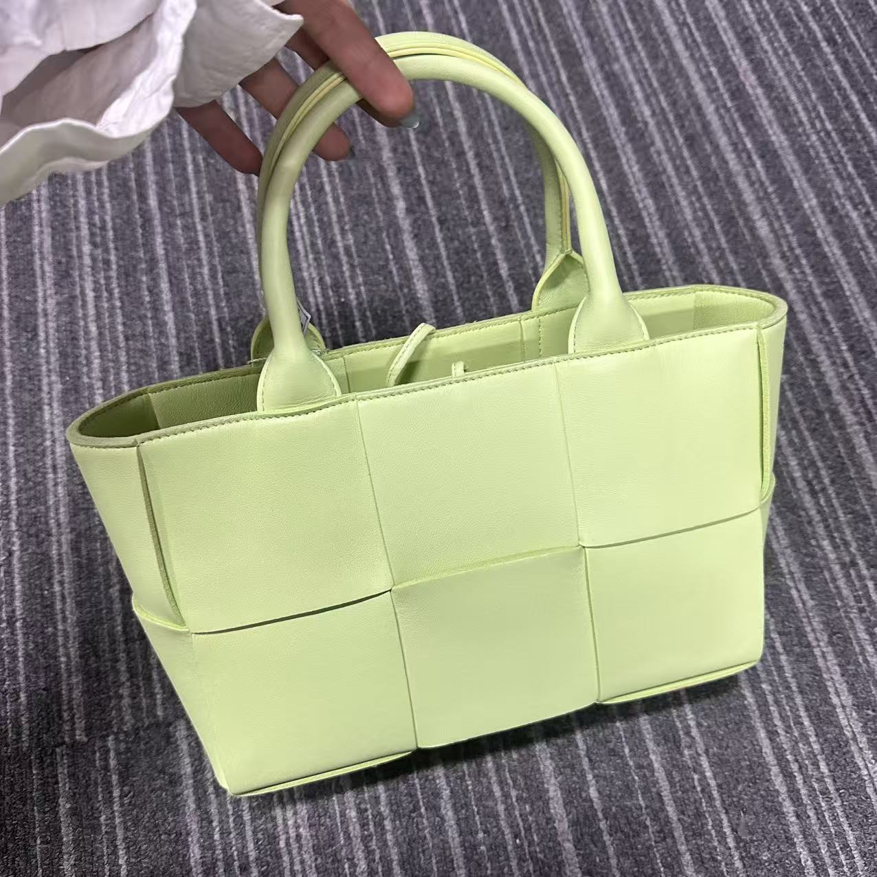 95新 BOTTEGA VENETA/葆蝶家 bv绿色拼接手提02013/二奢包包