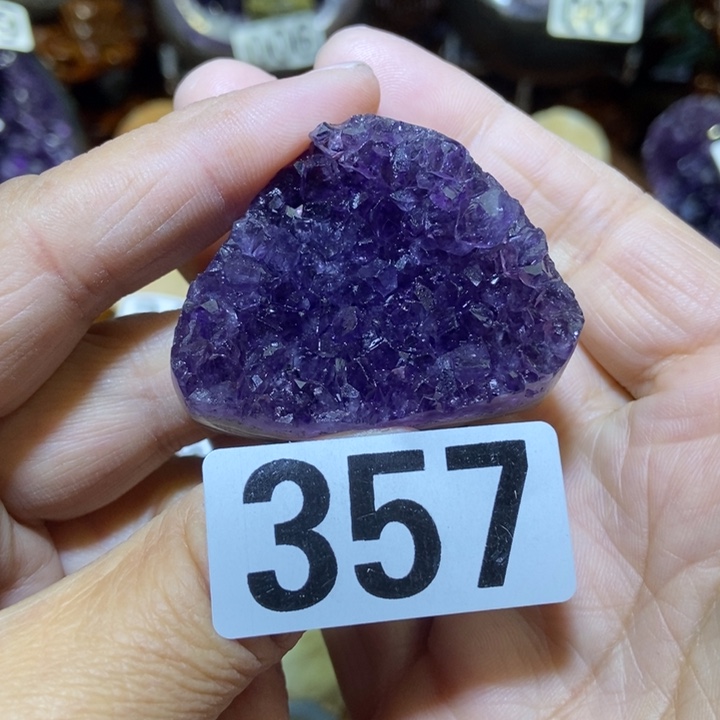 紫晶未镶嵌大型摆件（非配饰）