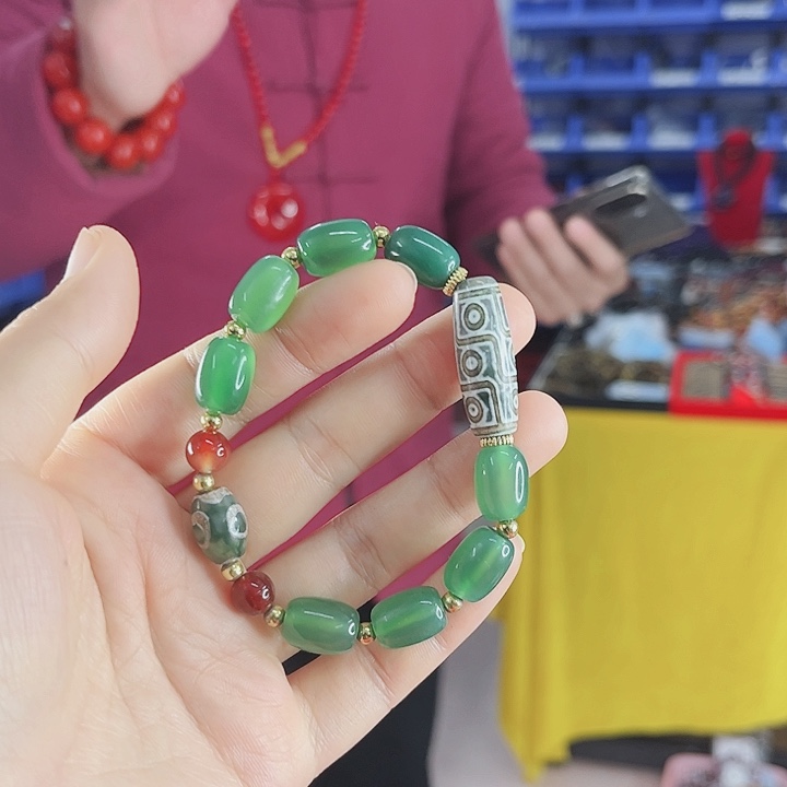 玛瑙手链未镶嵌丅9绿度度九目手串